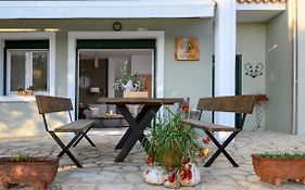 Kastri Treehouse